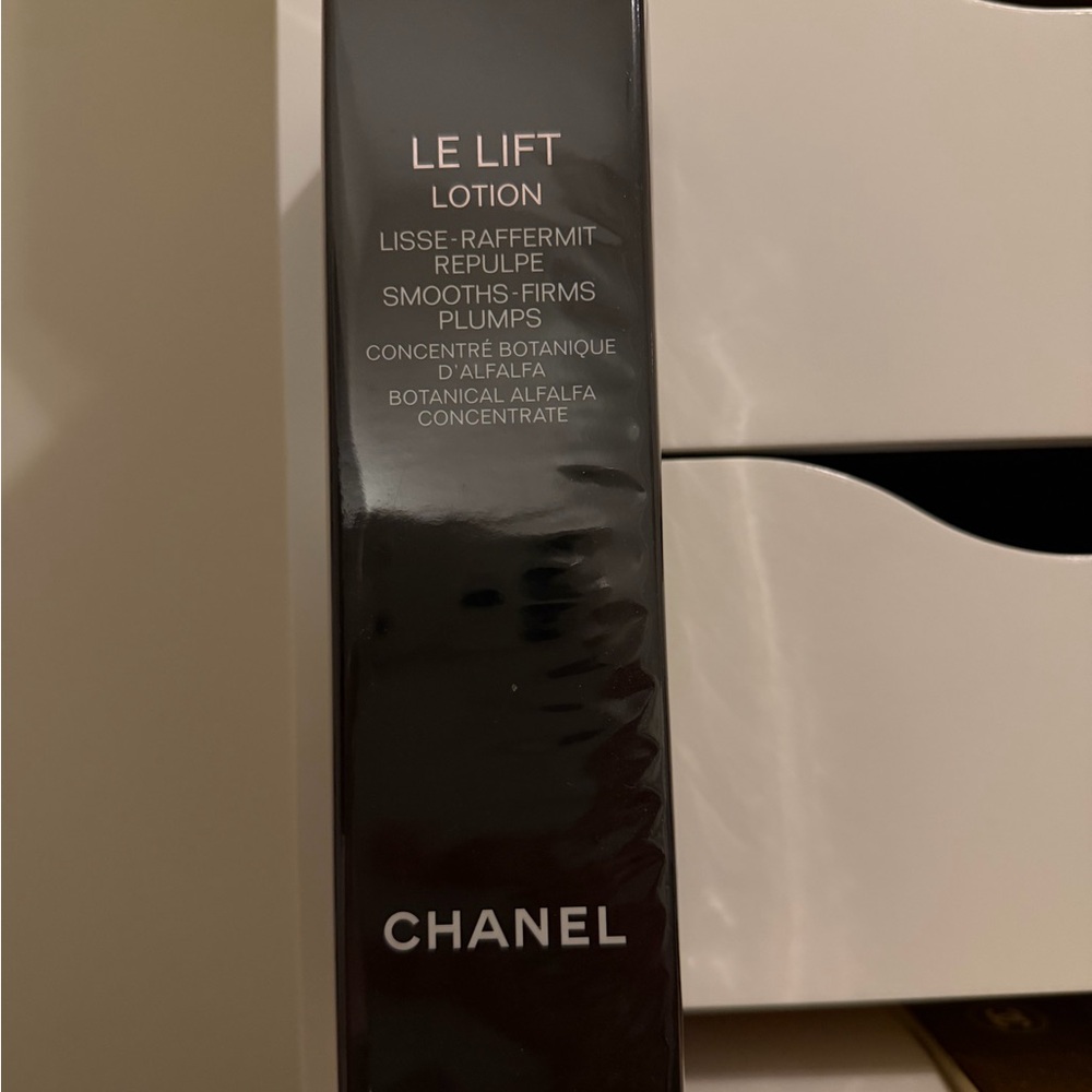 Chanel Le Lift Lotion